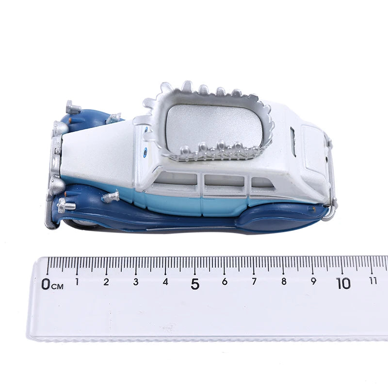 Disney Pixar Cars 3 2 Toy Lightning Mcqueen Mack Truck Mater Miss Fritter Frank Queen car racer Metal Collection children gift