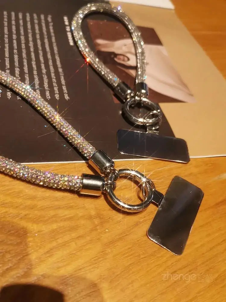 1pcs Short Full Diamond Mobile Phone Lanyard Women's Small Fragrant Wind Short Wrist Case Universal Anyard Metal Clip Lanyard DY