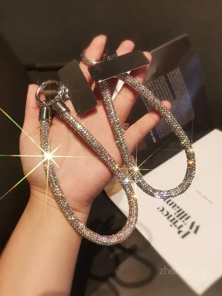 1pcs Short Full Diamond Mobile Phone Lanyard Women's Small Fragrant Wind Short Wrist Case Universal Anyard Metal Clip Lanyard DY